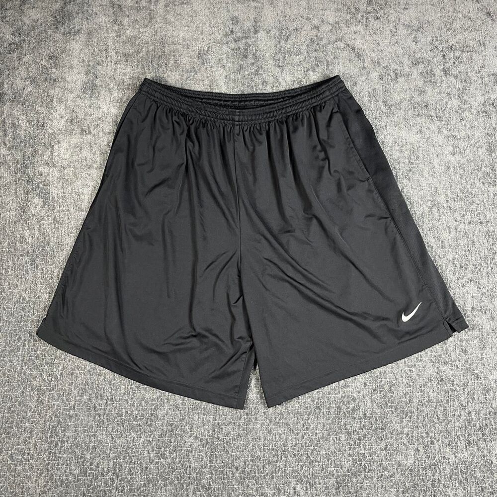 Nike Men's Black and Grey Shorts